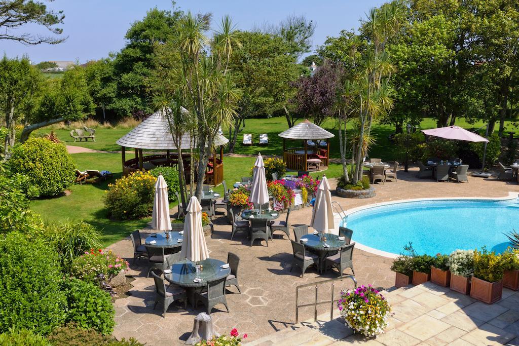 The Farmhouse Hotel And Restaurant Saint Saviour Udogodnienia zdjęcie